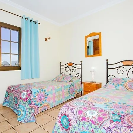 Puerto Del Carmen Sleeps 10 Pool Air Con Wifi